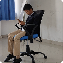 Student engaged with HydroAR during structured A/B testing at Podar International School